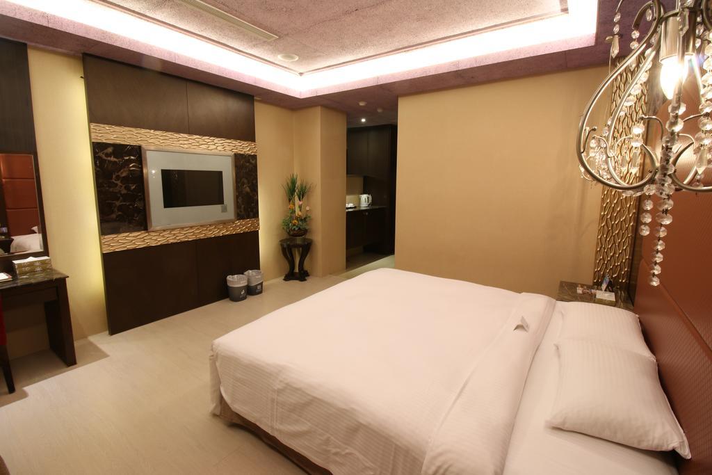 R7 Hotel Гаосюн Экстерьер фото